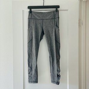 LULULEMON ATHLETICA Gray & Black Crop Legging
